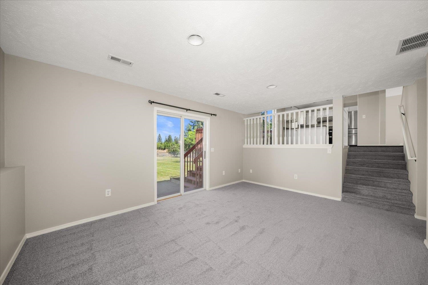 4407 East 14th Avenue Spokane, WA 99212 - Photo 15 of 44