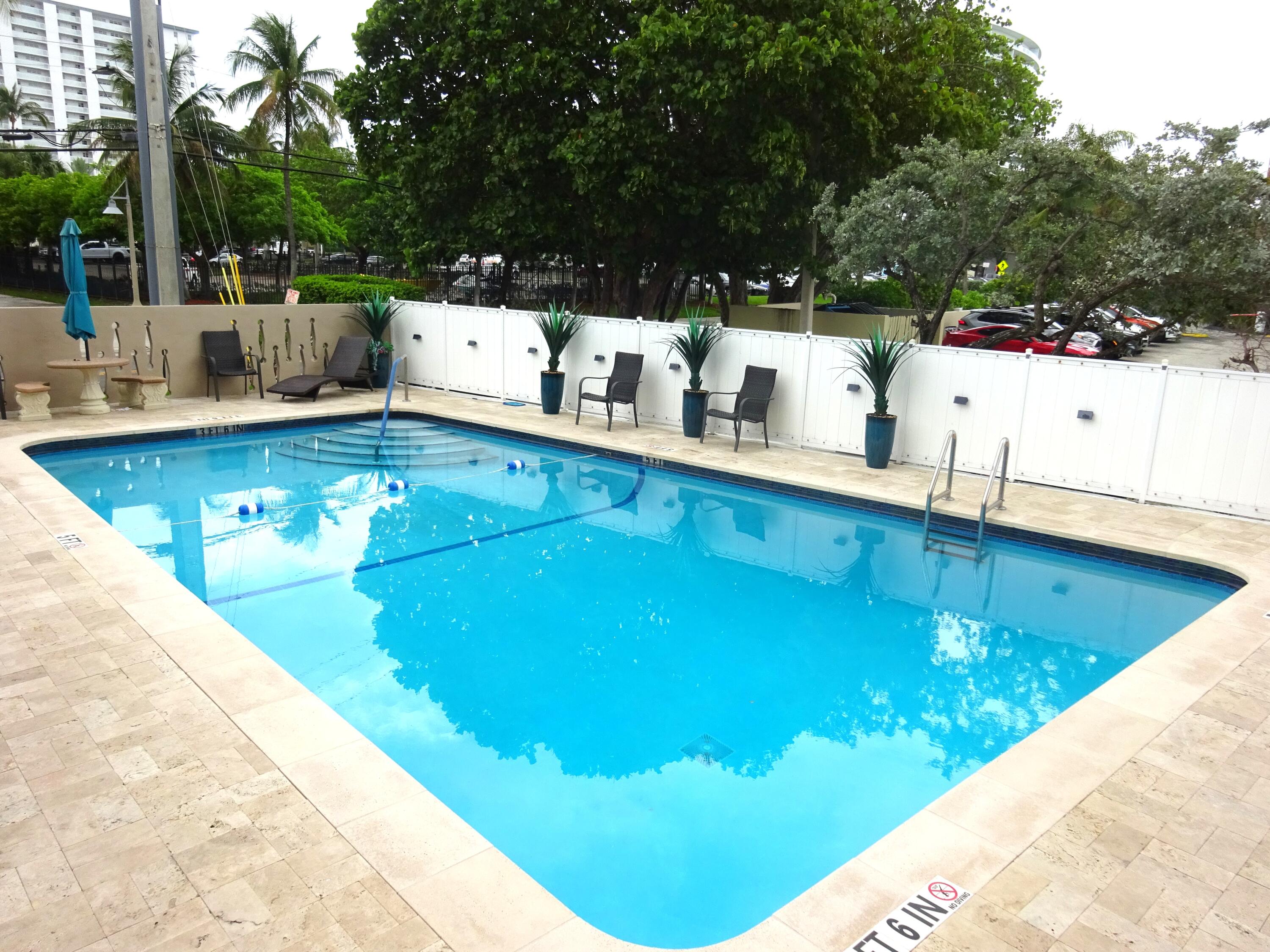 201 North Riverside Drive, Unit 303 Pompano Beach, FL 33062 - Photo 14 of 20 DSC02696