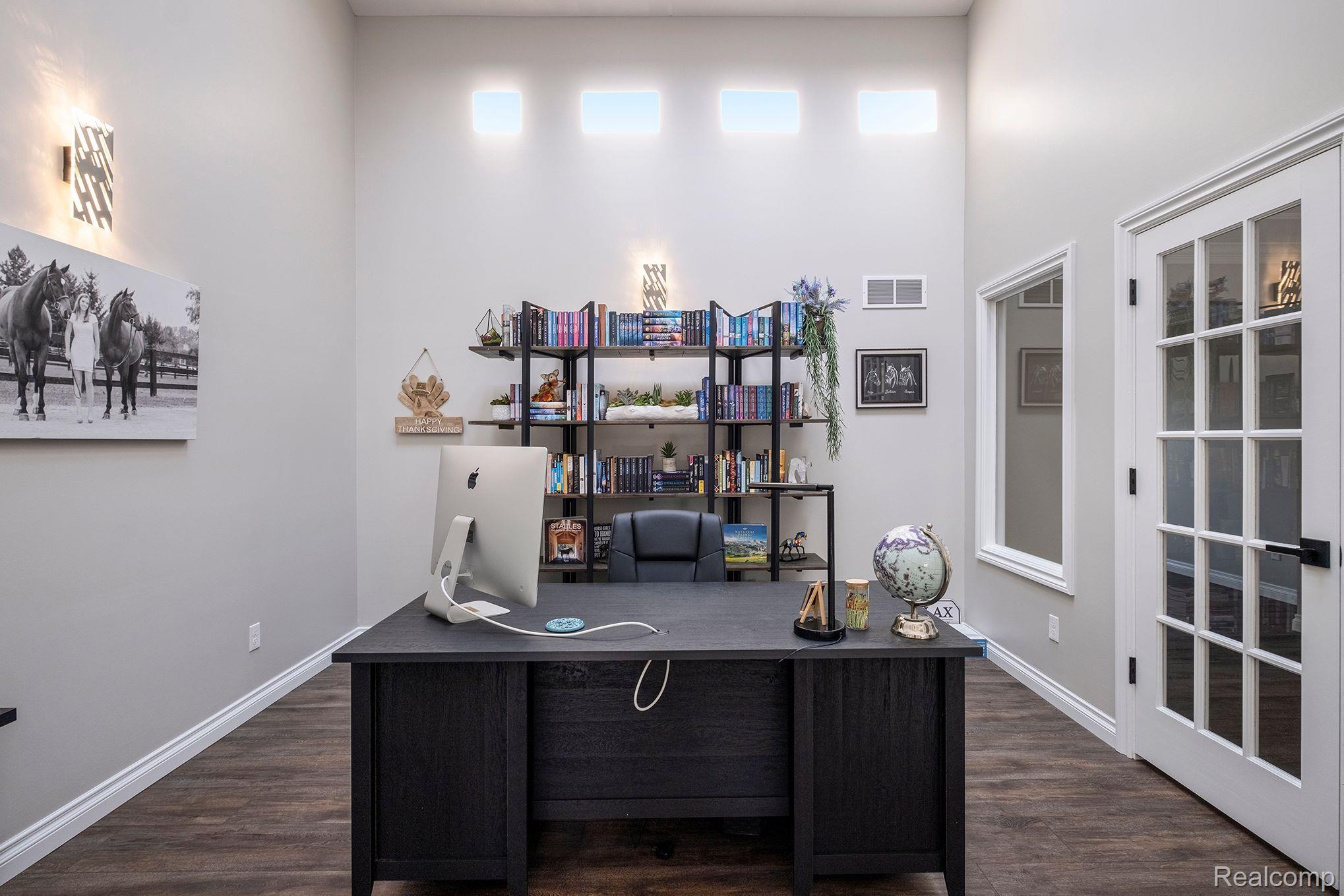 2208 East Dryden Road Metamora, MI 48455 - Photo 19 of 98 Vaulted w/skylights! Office or library off dining