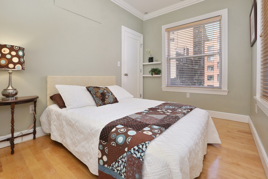 52 Cooper Street, Unit 5 Boston, MA 02113 - Photo 4 of 7 Gallery Image 4