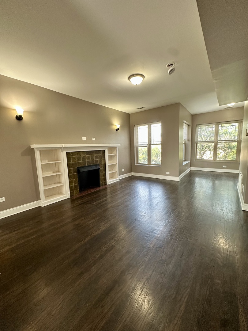 941 East Marquette Road, Unit 3W Chicago, IL 60637 - Photo 4 of 10