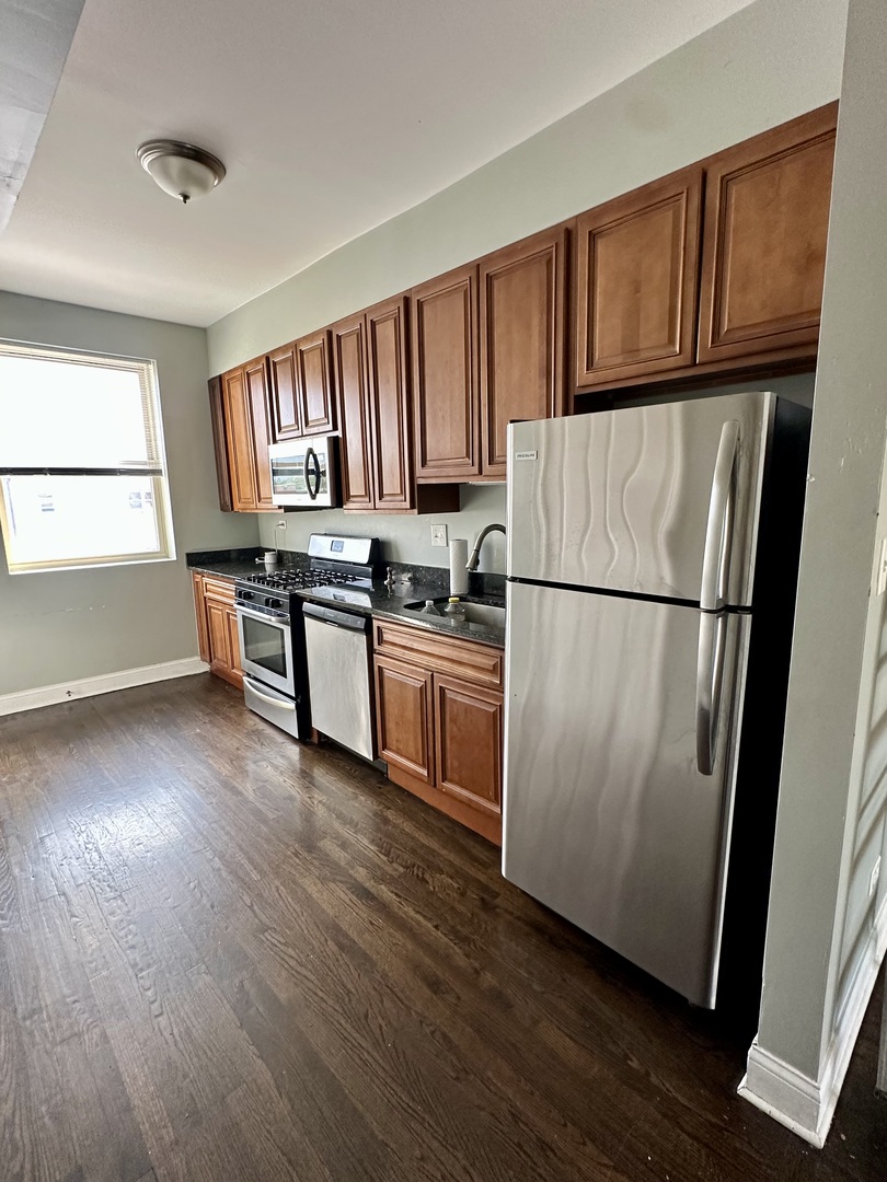 941 East Marquette Road, Unit 3W Chicago, IL 60637 - Photo 7 of 10