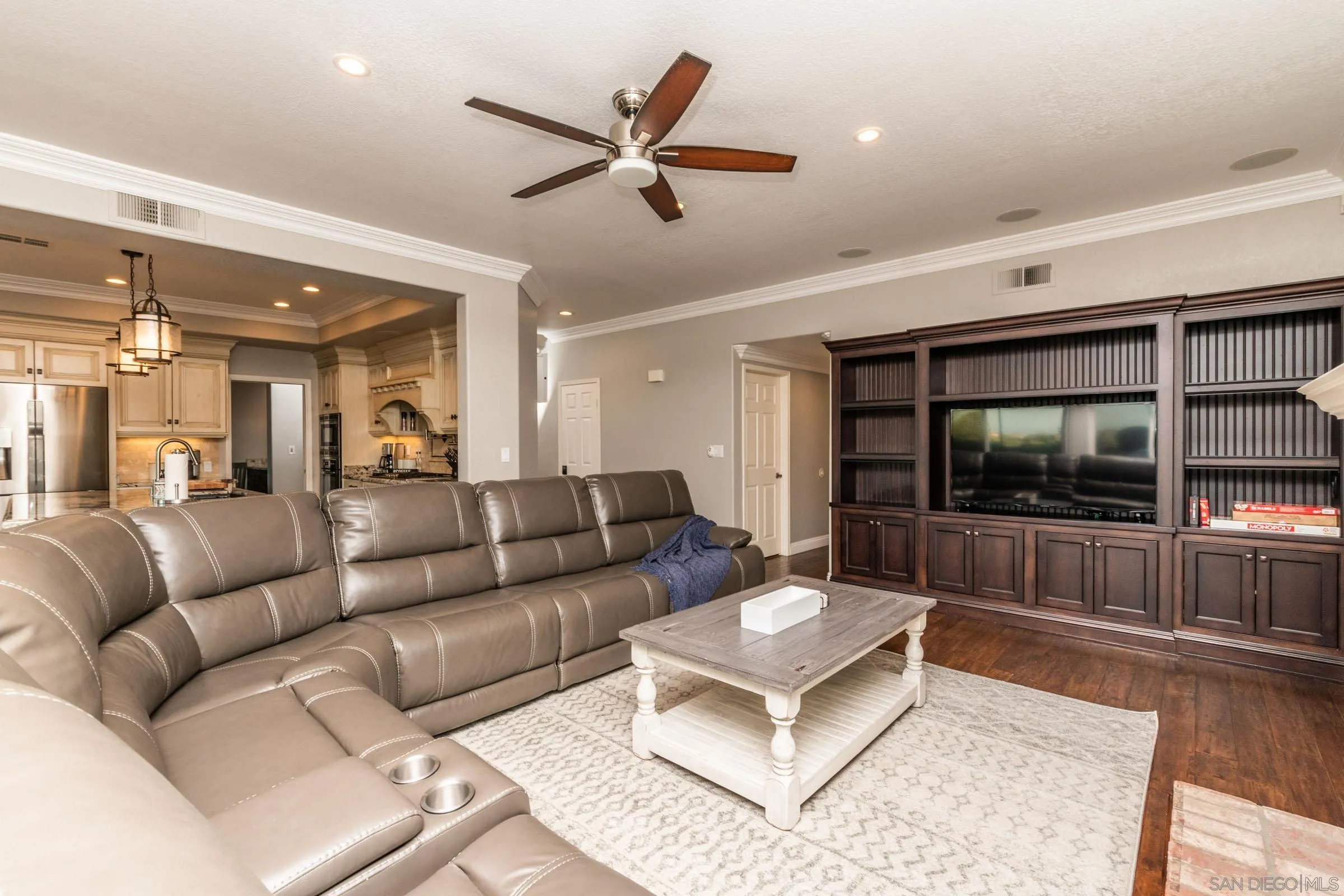 2340 Lomica Place Escondido, CA 92029 - Photo 13 of 56