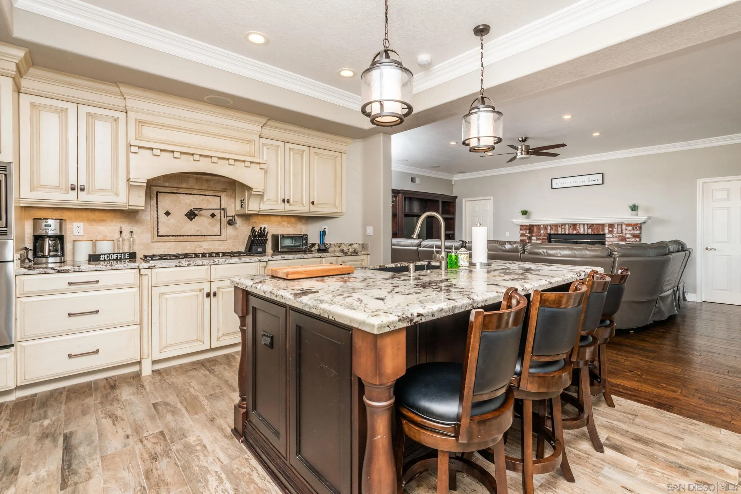 2340 Lomica Place Escondido, CA 92029 - Photo 20 of 56