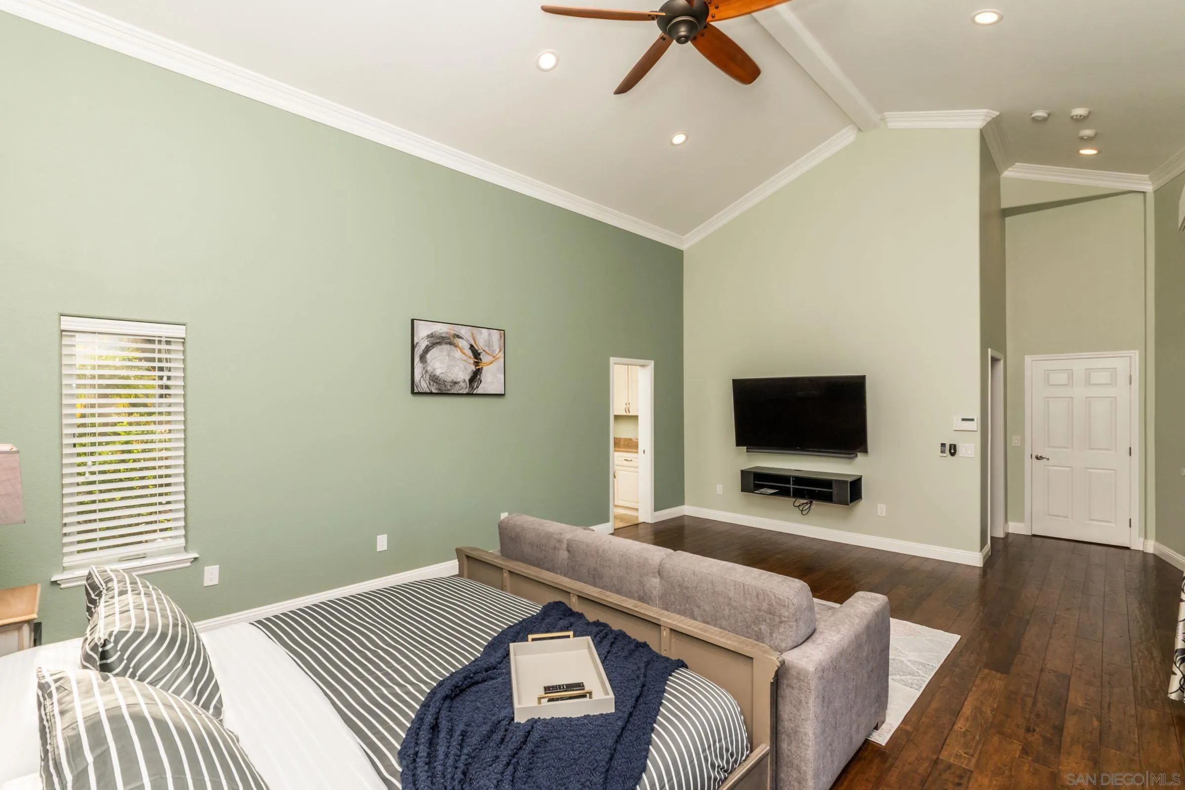 2340 Lomica Place Escondido, CA 92029 - Photo 27 of 56