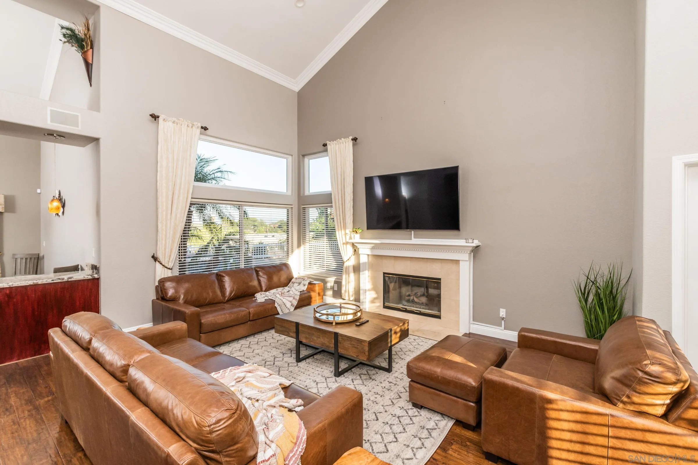 2340 Lomica Place Escondido, CA 92029 - Photo 6 of 56