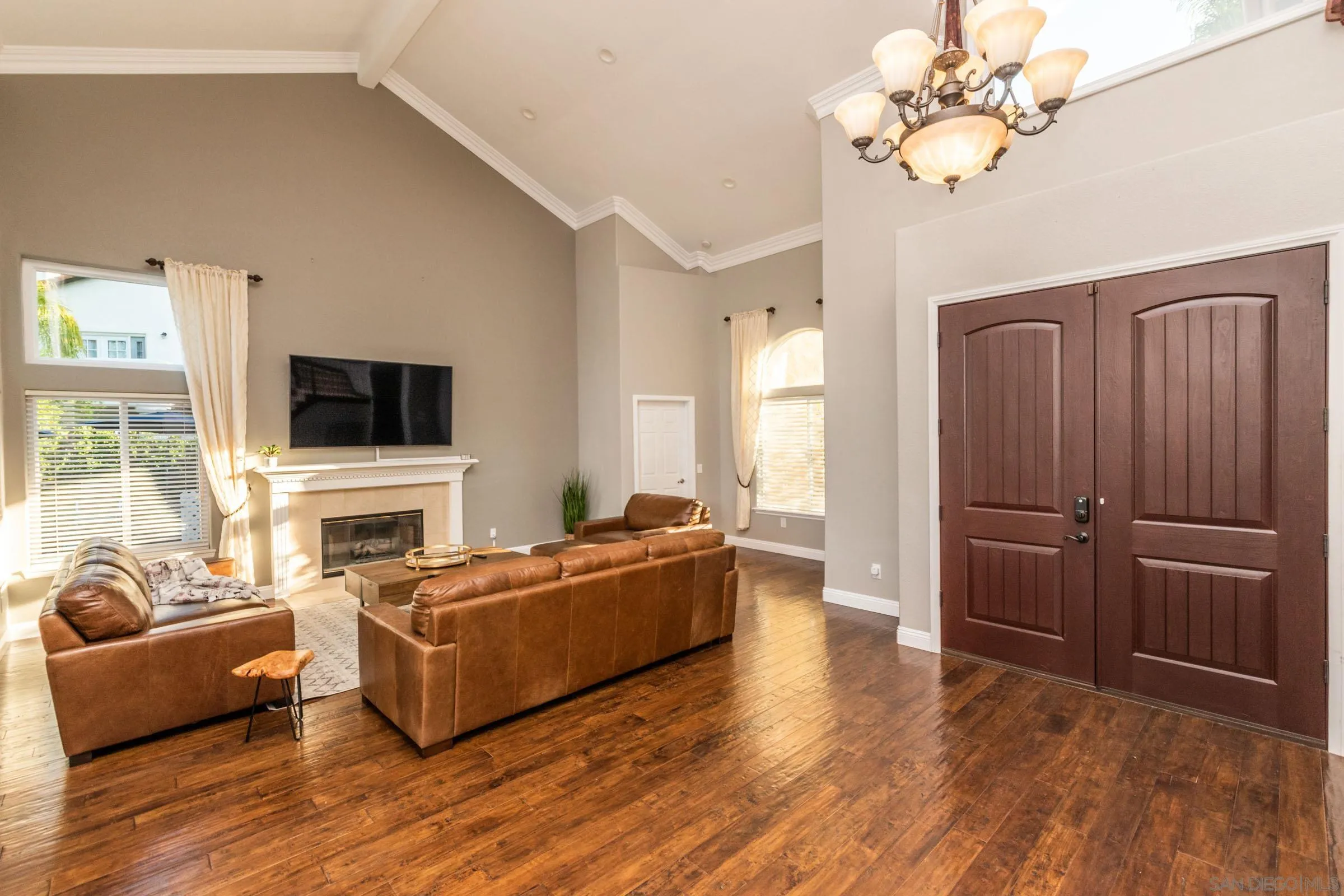 2340 Lomica Place Escondido, CA 92029 - Photo 7 of 56