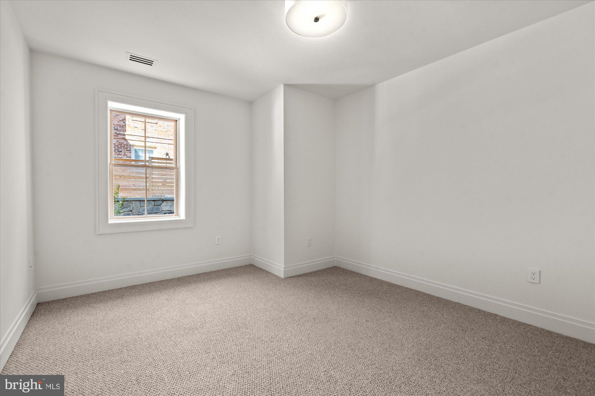 5022 Cathedral Avenue Northwest Washington, DC 20016 - Photo 44 of 50