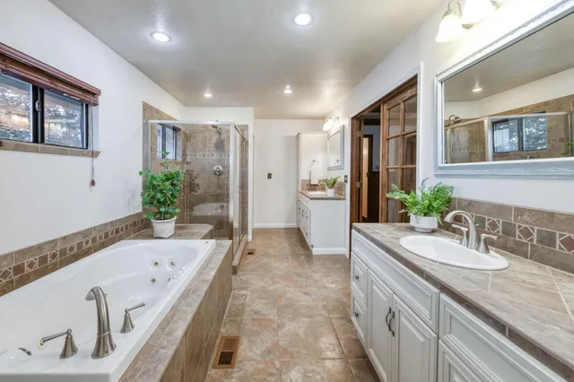 $1,199,900 | 18155 Tollhouse Road, Clovis, CA 93619