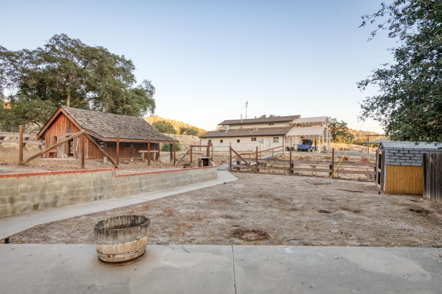 18155 Tollhouse Road Clovis, CA 93619 - Photo 39 of 83