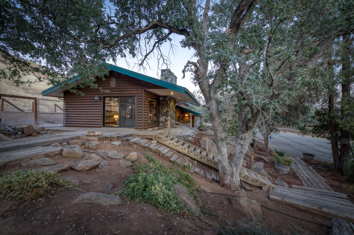 18155 Tollhouse Road Clovis, CA 93619 - Photo 41 of 83