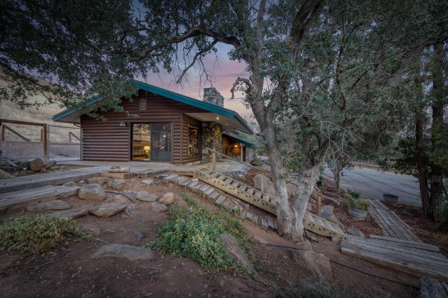 18155 Tollhouse Road Clovis, CA 93619 - Photo 44 of 83