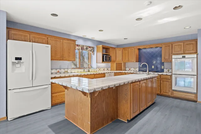 $1,300,000 | 301 West Ravine Baye Road, Bayside, WI 53217