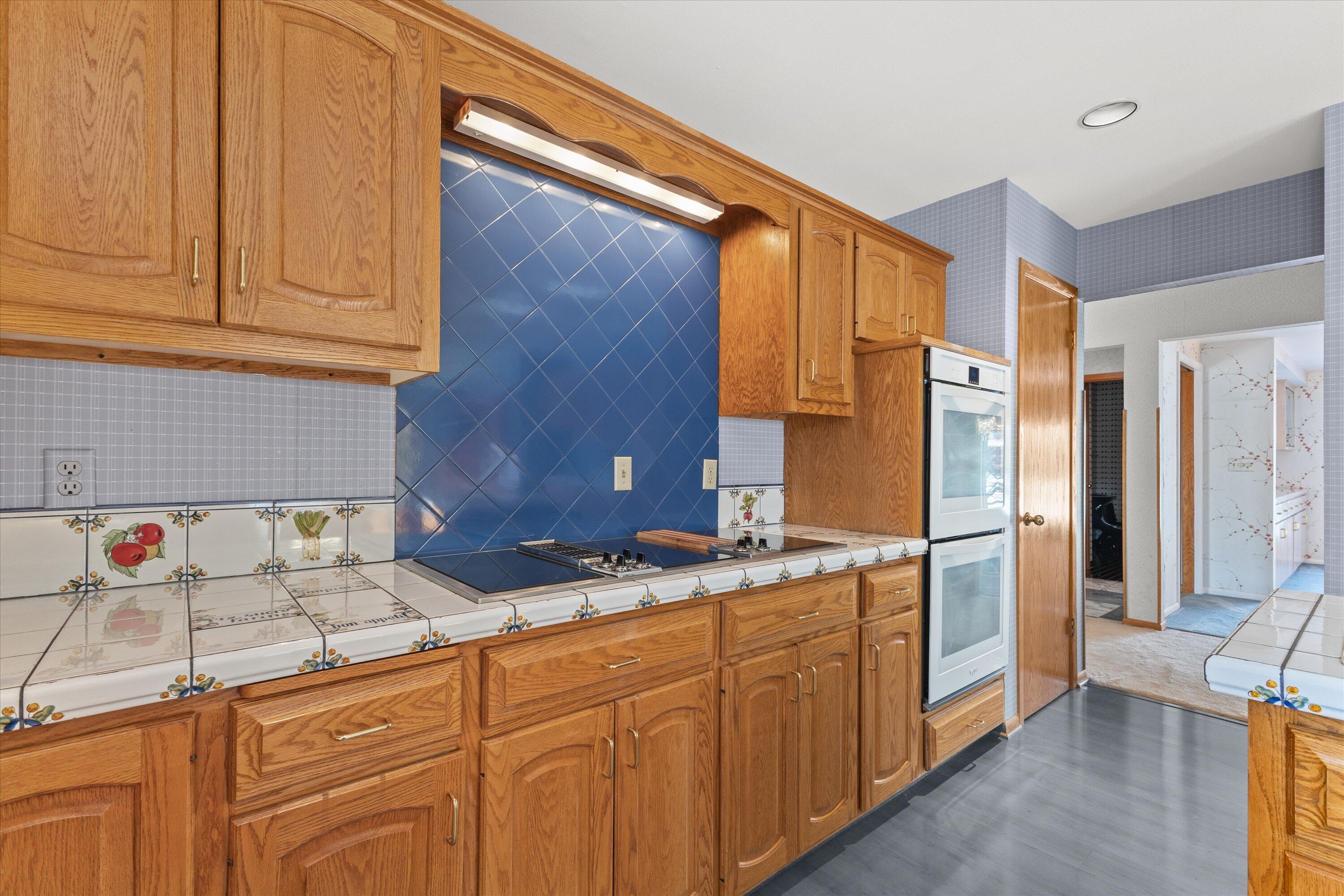 301 West Ravine Baye Road Bayside, WI 53217 - Photo 27 of 86 Kitchen