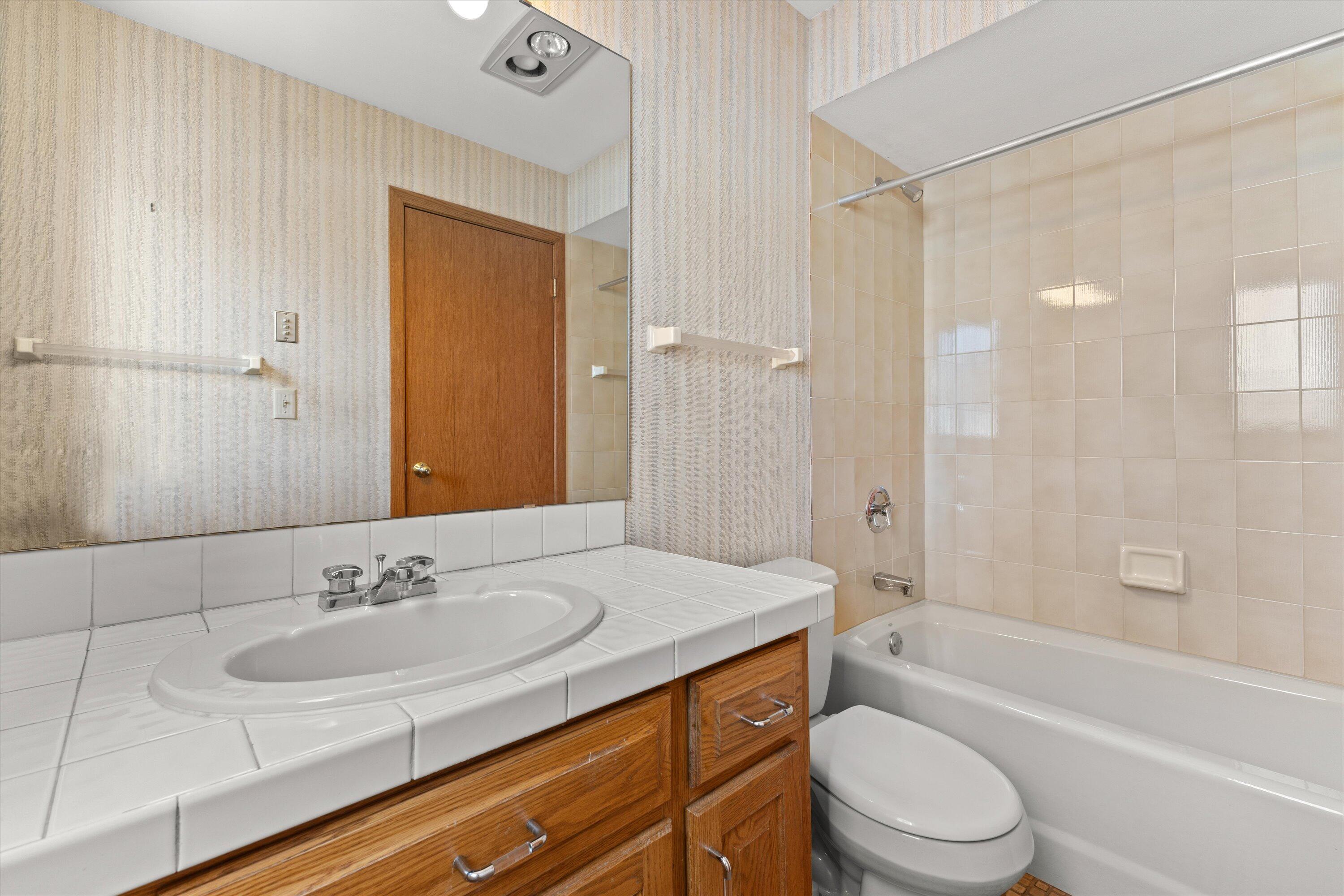 301 West Ravine Baye Road Bayside, WI 53217 - Photo 41 of 86 Main Floor Full Bath