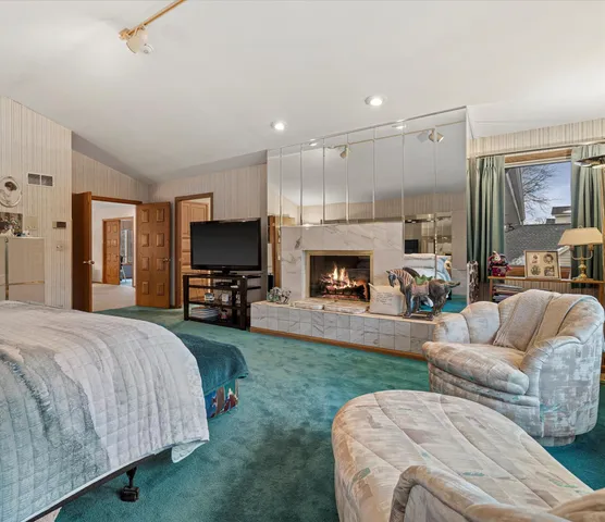 $1,300,000 | 301 West Ravine Baye Road, Bayside, WI 53217