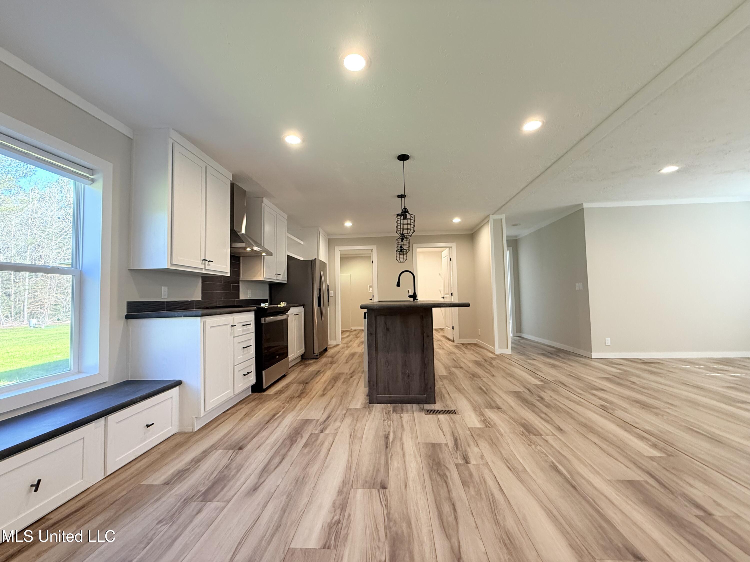 2035 Ceasar Trail Bogue Chitto, MS 39629 - Photo 4 of 28 IMG_4263