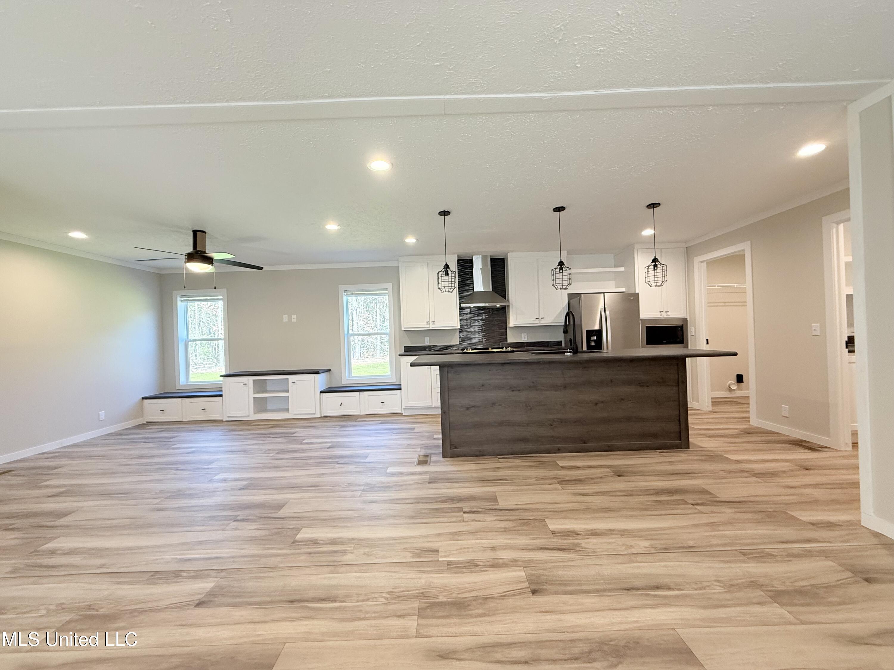 2035 Ceasar Trail Bogue Chitto, MS 39629 - Photo 5 of 28 IMG_4264