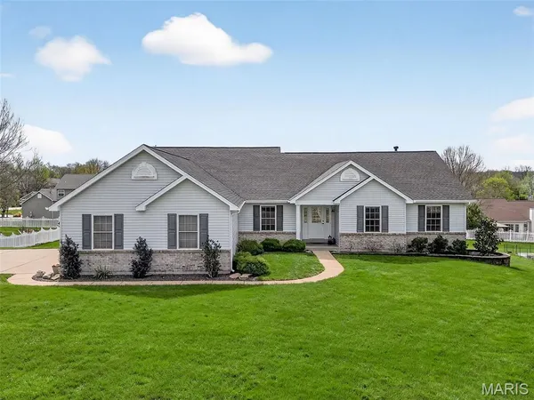 $515,000 | 1412 Highland Park Court, Wentzville, MO 63385