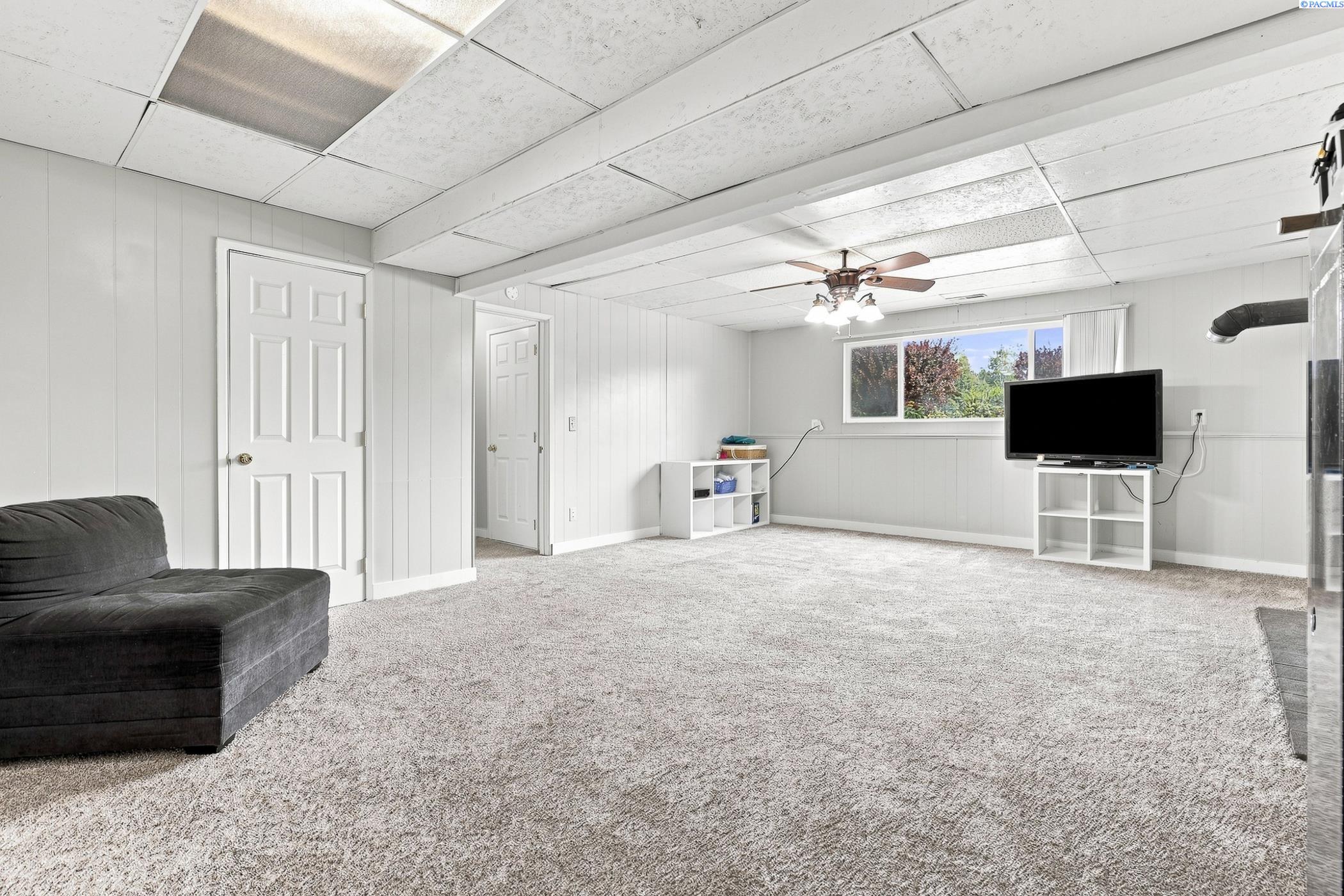 1804 South Bermuda Road Kennewick, WA 99338 - Photo 24 of 45 Gallery Image 24
