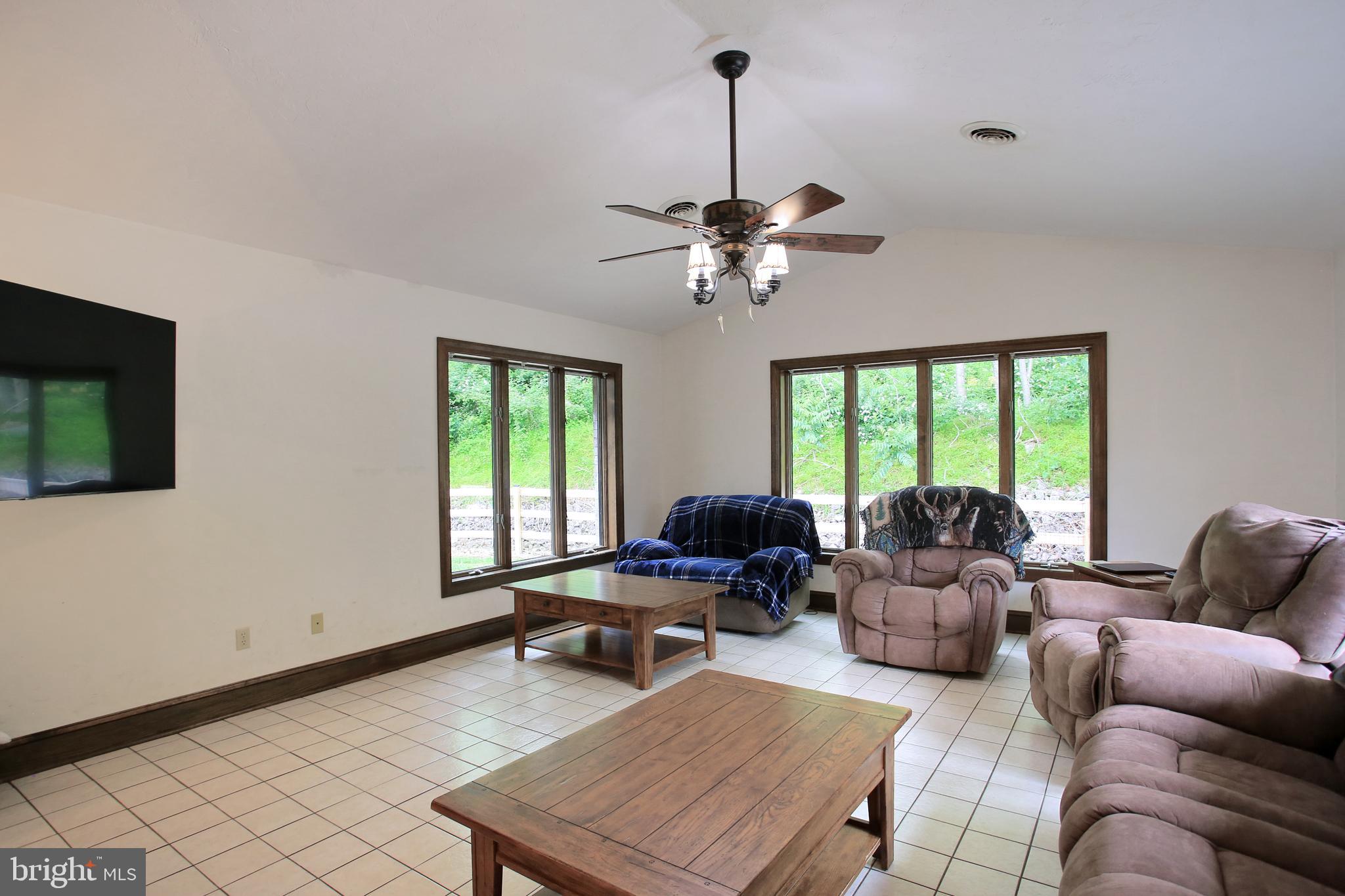 210 Raintree Lane Fairfield, PA 17320 - Photo 22 of 58