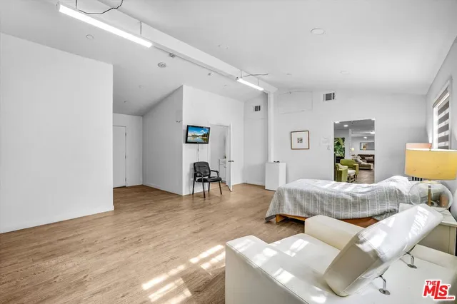 $2,349,000 | 4669 West Olympic Boulevard, Los Angeles, CA 90019