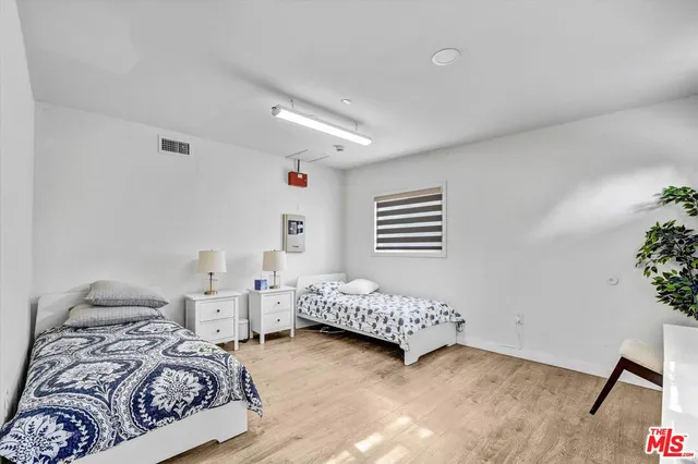 $2,349,000 | 4669 West Olympic Boulevard, Los Angeles, CA 90019