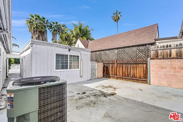 $2,349,000 | 4669 West Olympic Boulevard, Los Angeles, CA 90019
