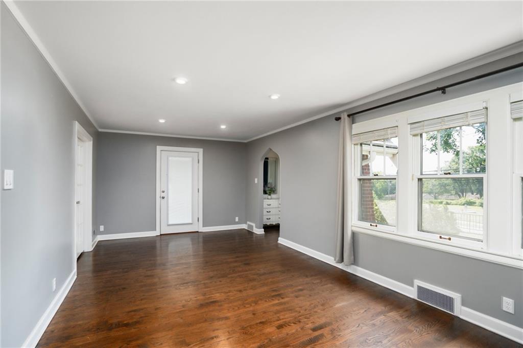 3210 Steele Road Kansas City, KS 66106 - Photo 17 of 58