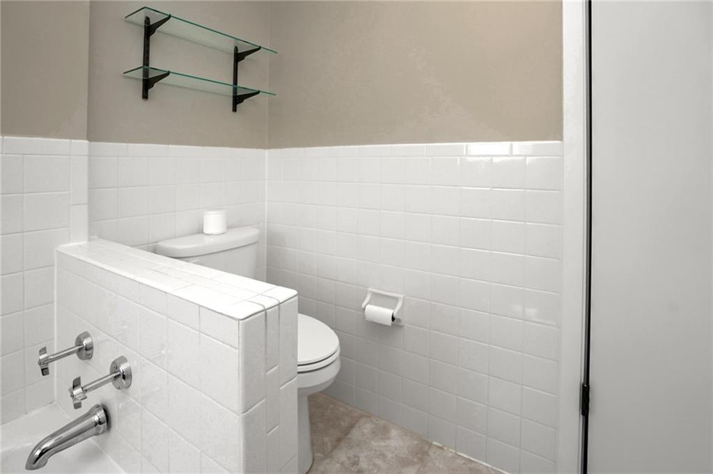 3210 Steele Road Kansas City, KS 66106 - Photo 38 of 58