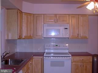 258 Ashbourne Road Elkins Park, PA 19012 - Photo 4 of 6 Gallery Image 4