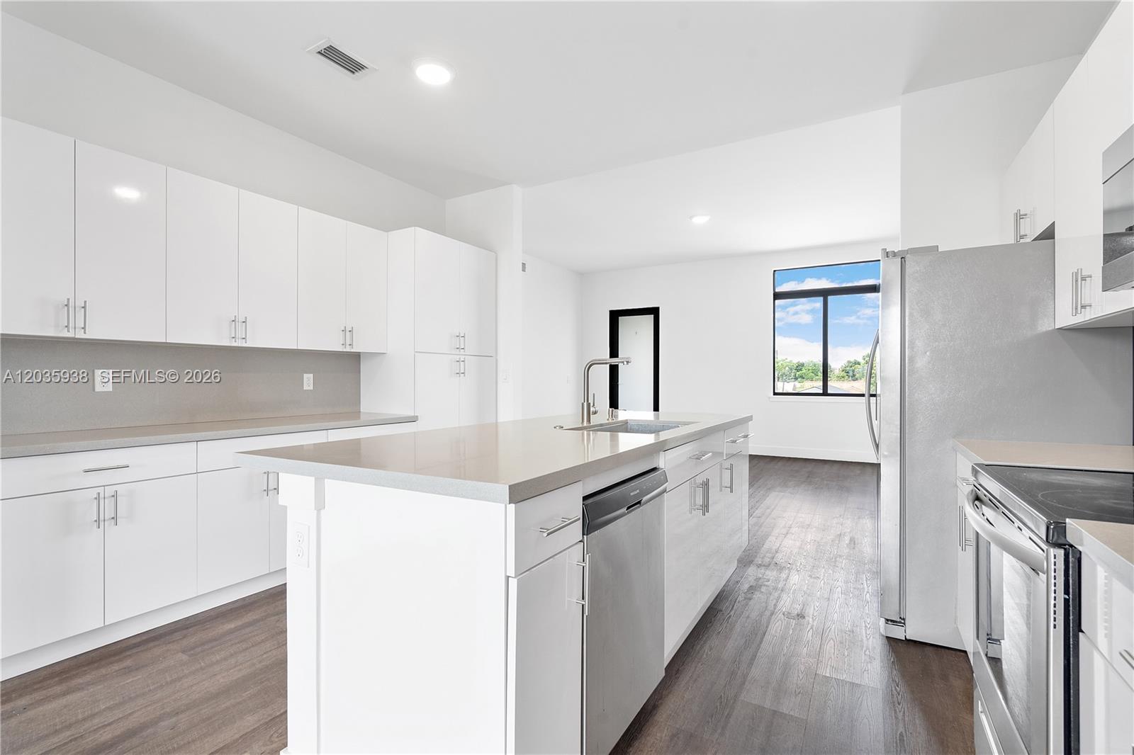 440 East 16th Street, Unit 436 Hialeah, FL 33010 - Photo 10 of 31