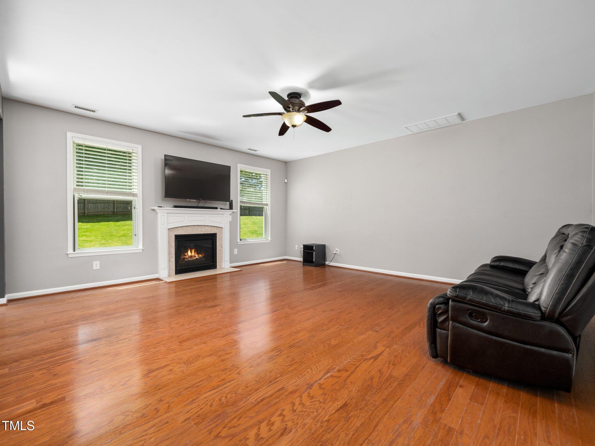 1719 Willowcrest Road Durham, NC 27703 - Photo 9 of 47 13-web-or-mls-1719 Willowcrest-158