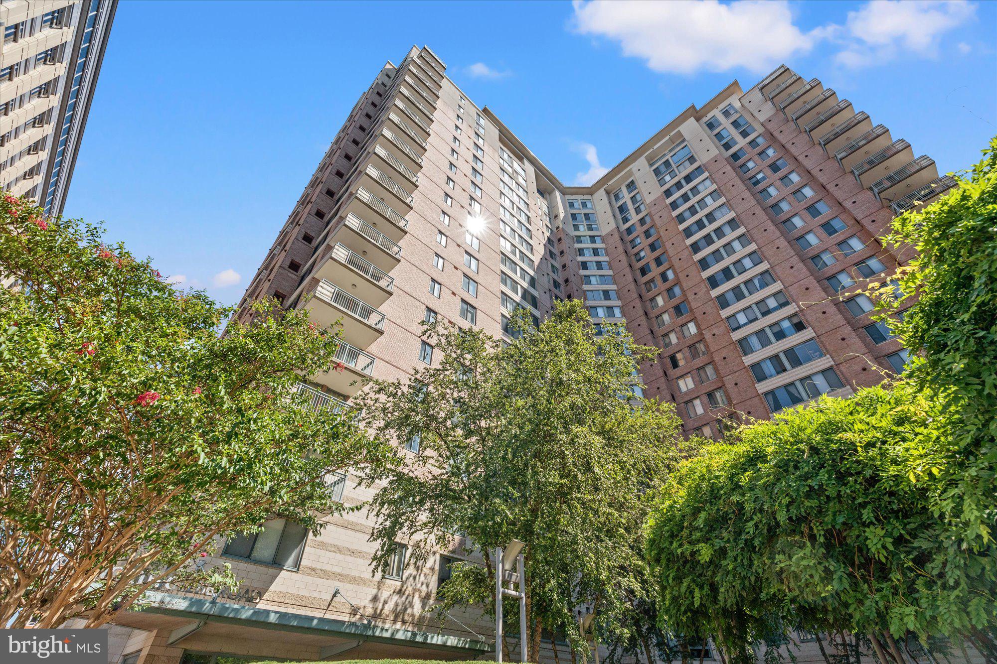 851 North Glebe Road, Unit 1611 Arlington, VA 22203 - Photo 1 of 31