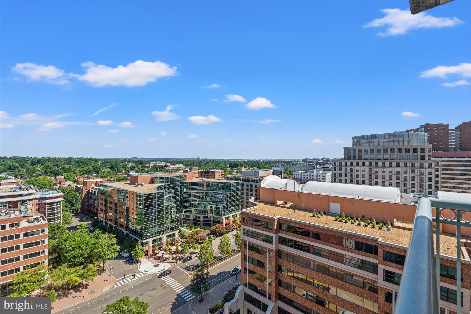 851 North Glebe Road, Unit 1611 Arlington, VA 22203 - Photo 23 of 31