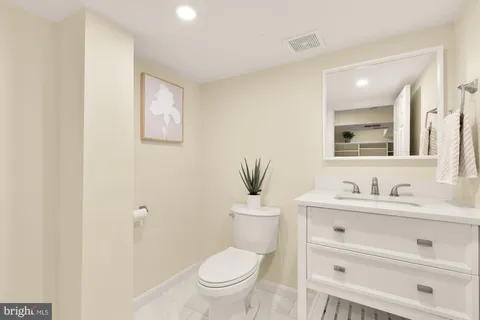 $765,000 | 4147 Taney Avenue, Alexandria, VA 22304