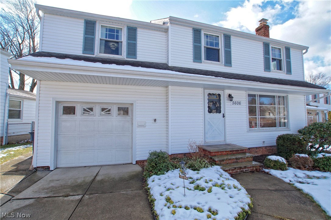 5606 Dorset Road Lyndhurst, OH 44124 - Photo 2 of 35