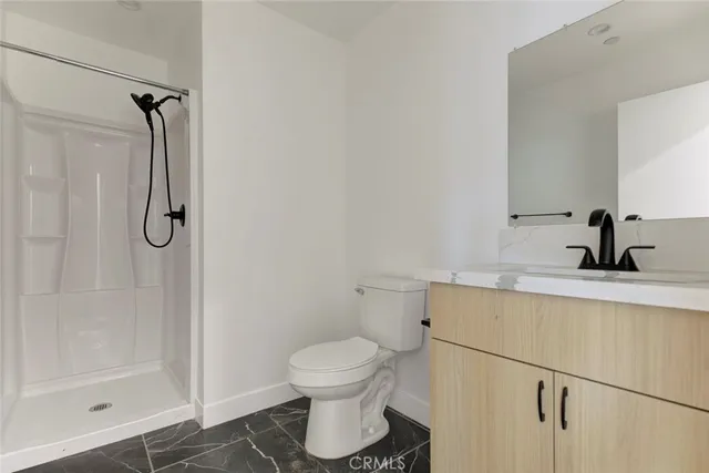 $3,900 | 5650 Cartwright Avenue, North Hollywood, CA 91601