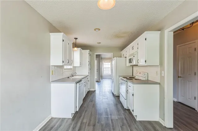 $364,900 | 1010 North Clinton Street, Olathe, KS 66061