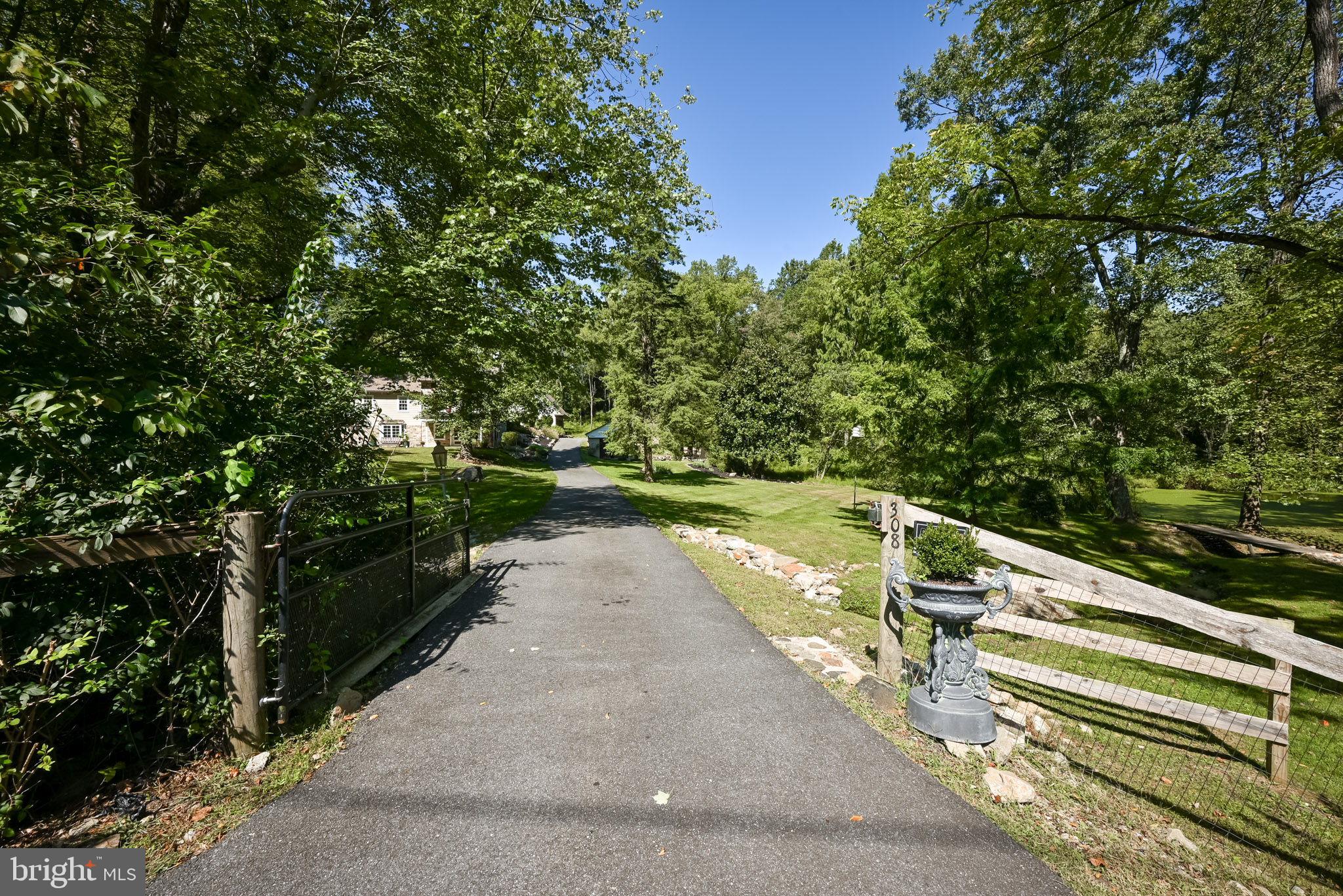308 Glen Road Landenberg, PA 19350 - Photo 2 of 44
