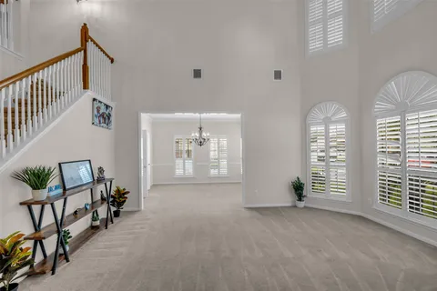 a view of livingroom with furniture