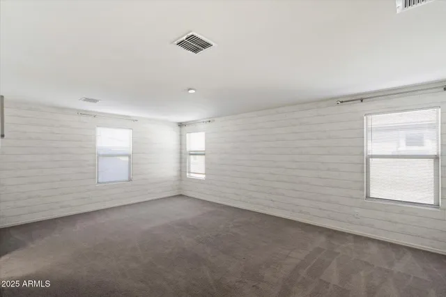 a view of empty room with window