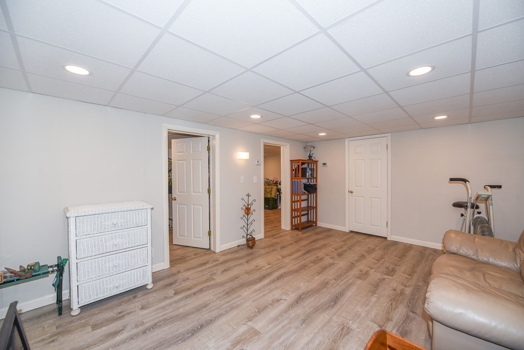 29 Nashua Road Groton, MA 01450 - Photo 21 of 30 Gallery Image 21