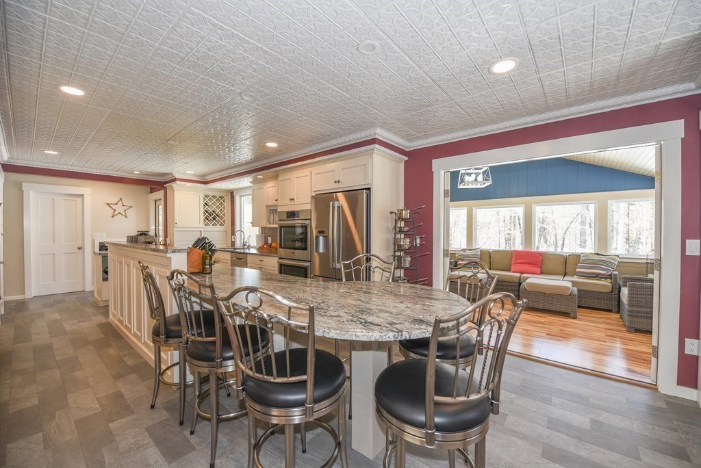 29 Nashua Road Groton, MA 01450 - Photo 5 of 30 Gallery Image 5