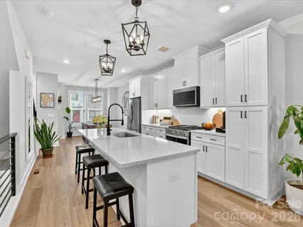 $675,000 | 2024 Terwilliger Terrace, Charlotte, NC 28203