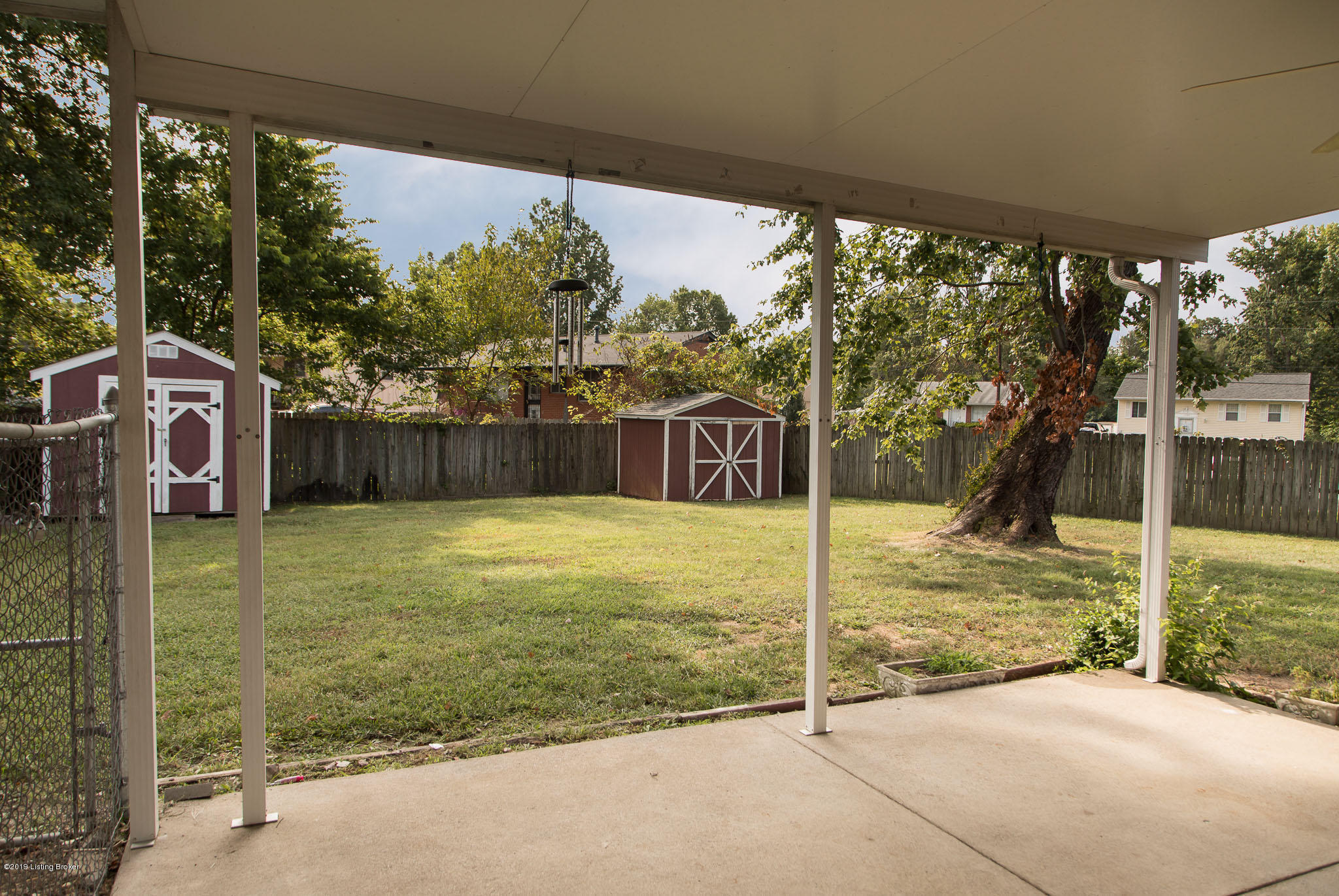 5305 Robinwood Road Louisville, KY 40218 - Photo 47 of 51 5305Robinwood048