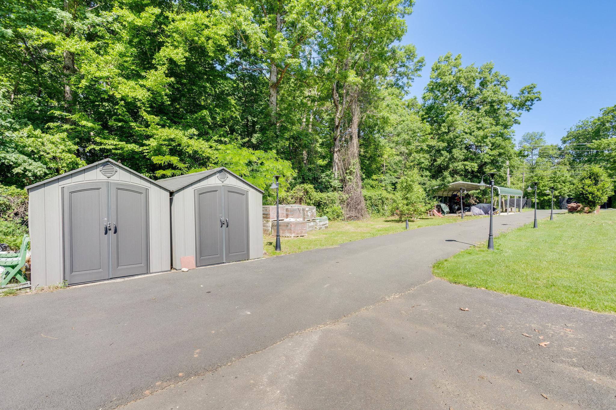11701 Braddock Road Fairfax, VA 22030 - Photo 66 of 70 2 sheds