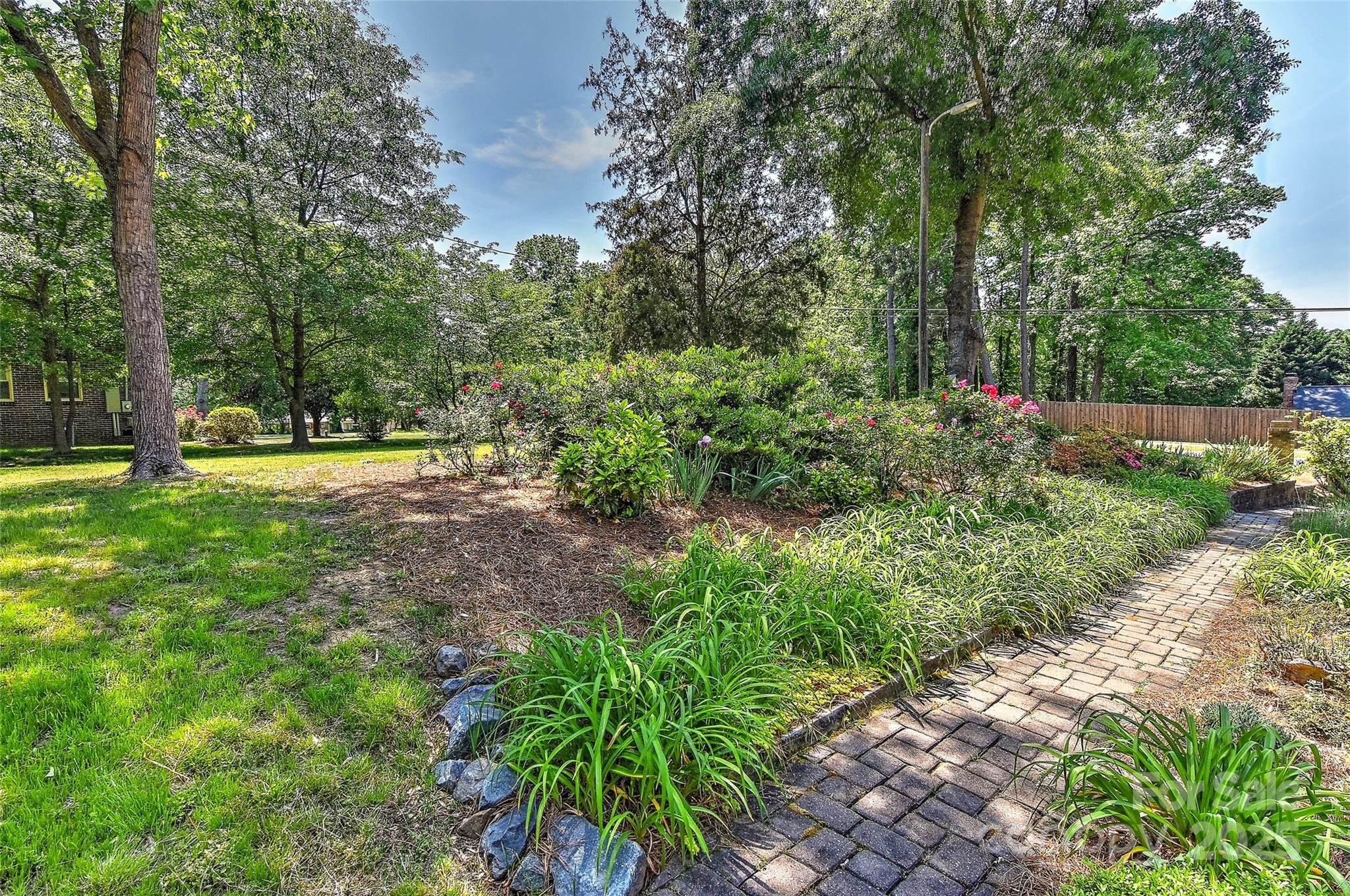 385 Gum Branch Road Charlotte, NC 28214 - Photo 45 of 46 Gallery Image 45