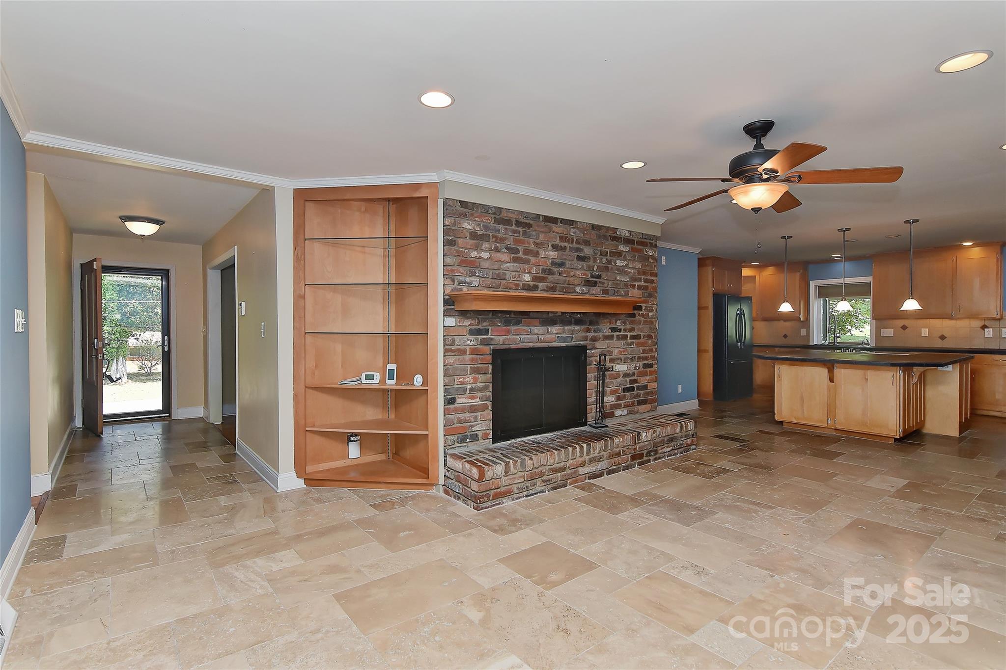 385 Gum Branch Road Charlotte, NC 28214 - Photo 5 of 46 Gallery Image 5