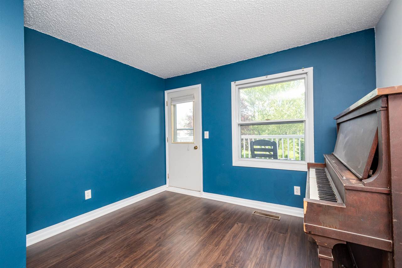572 Foster Road Iowa City, IA 52245 - Photo 21 of 29 Gallery Image 21